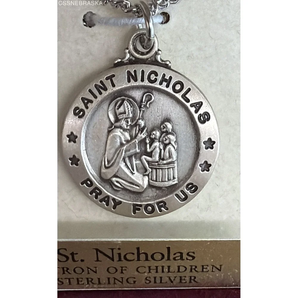 McVan St. Nicholas Sterling Silver Medal Necklace Patron of‎ Children With Box